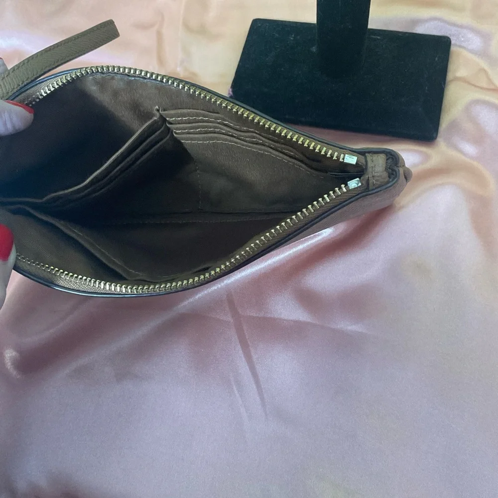 Coach  Brown pebbled leather Wristlet Clutch. #1312 - Picture 3 of 3